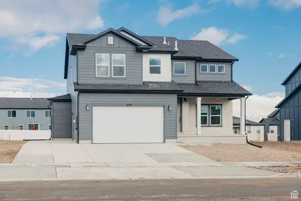 Saratoga Springs, UT 84045,688 W WOODRUN WAY #215