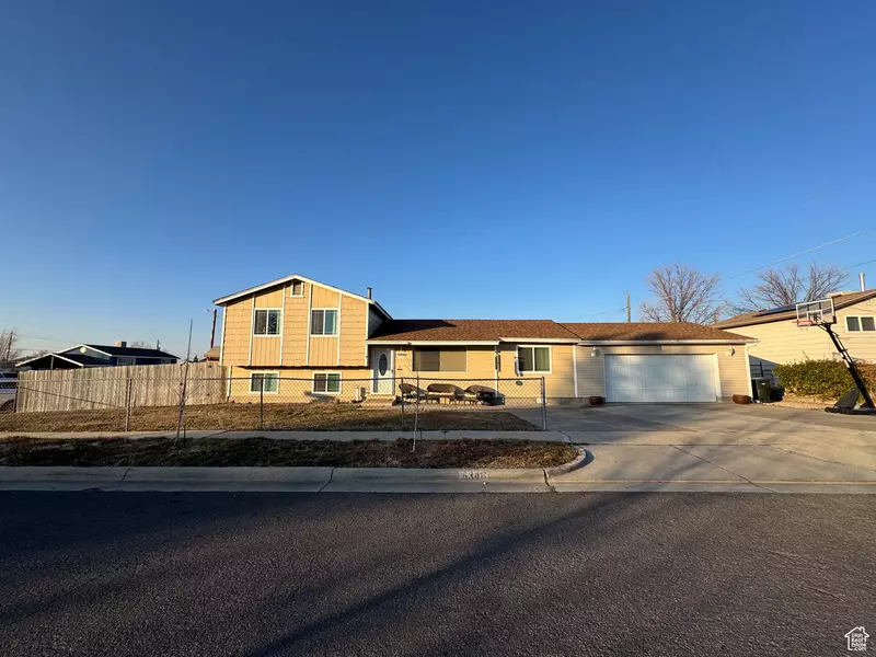 6348 W KING VALLEY RD S, West Valley City, UT 84128