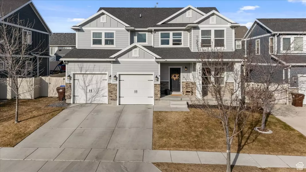 4961 E OAKWOOD DR, Eagle Mountain, UT 84005