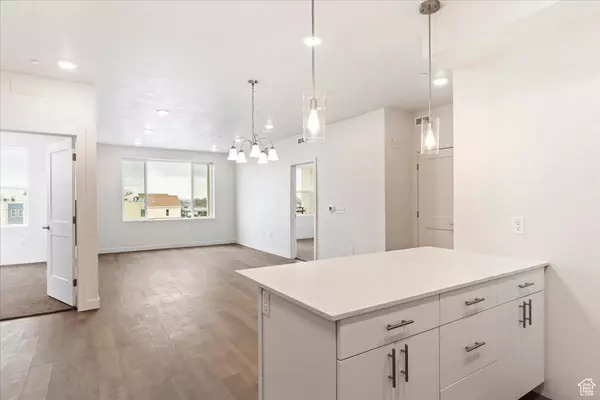Ogden, UT 84404,155 E 900 S #302