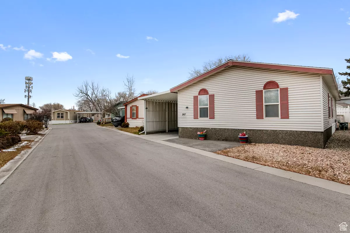 Murray, UT 84107,267 E VAGABOND DR S #131