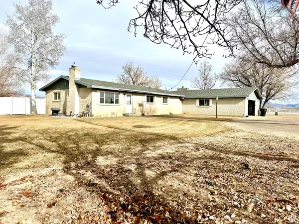 1049 S 2000 E, Vernal, UT 84078