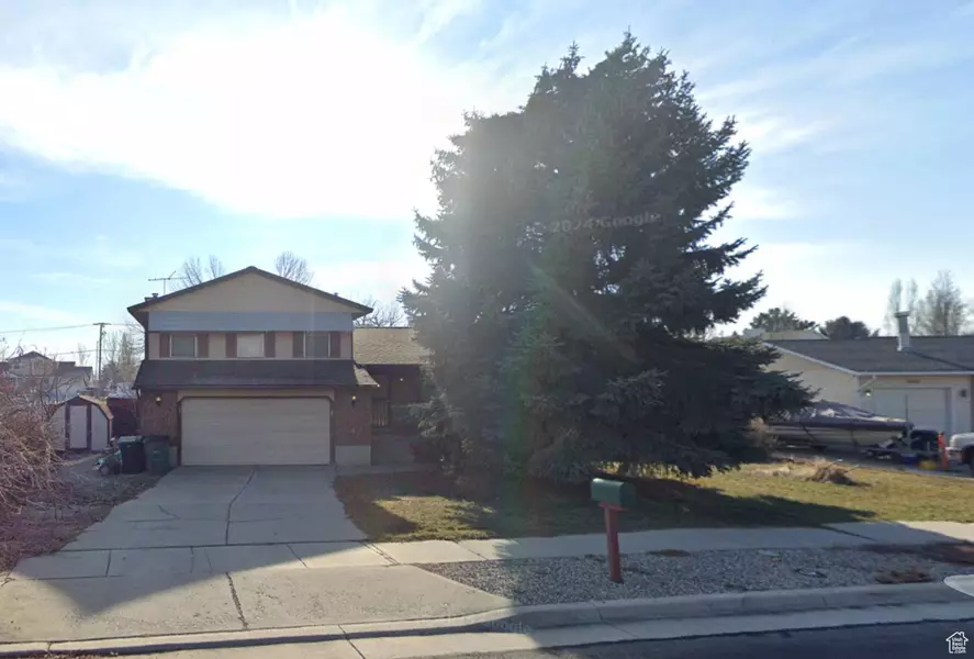 10164 BIRNAM WOODS WAY, South Jordan, UT 84095