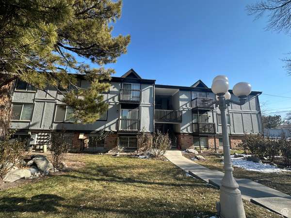 5720 S 900 E #9, Salt Lake City, UT 84121