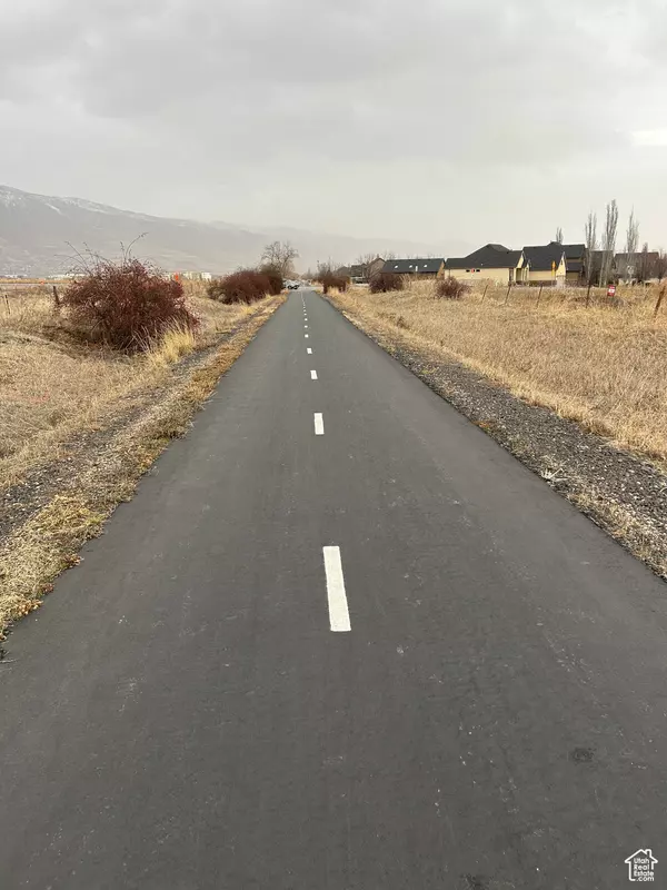 Farmington, UT 84025,1886 W 950 ST N #3