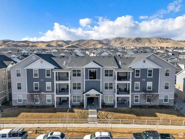 14453 S SELVIG WAY #D302, Herriman, UT 84096