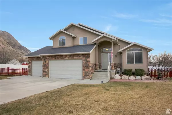 879 E 1510 N, North Ogden, UT 84404