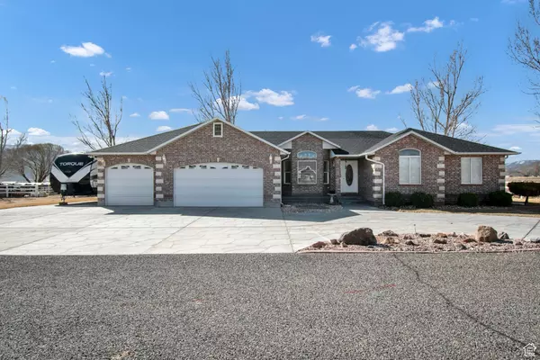 405 W 100 S, Central Valley, UT 84754