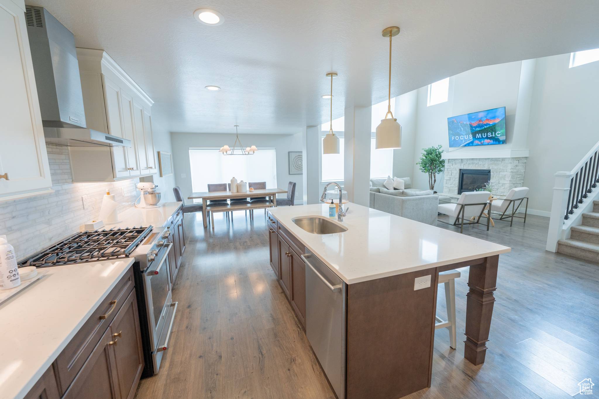 Eagle Mountain, UT 84005,622 E MT DUTTON WAY