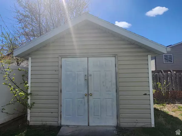 Layton, UT 84040,1180 E CHERRY LN