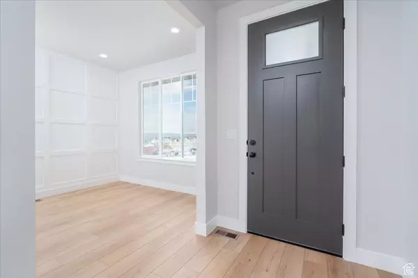 Lehi, UT 84043,2998 N 1080 W