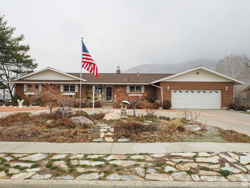 3691 E BRIGHTON POINT DR, Cottonwood Heights, UT 84121