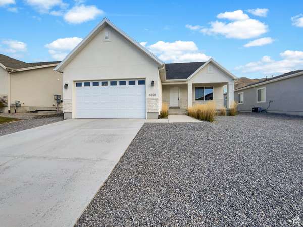 4228 N FAIRFIELD DR, Eagle Mountain, UT 84005