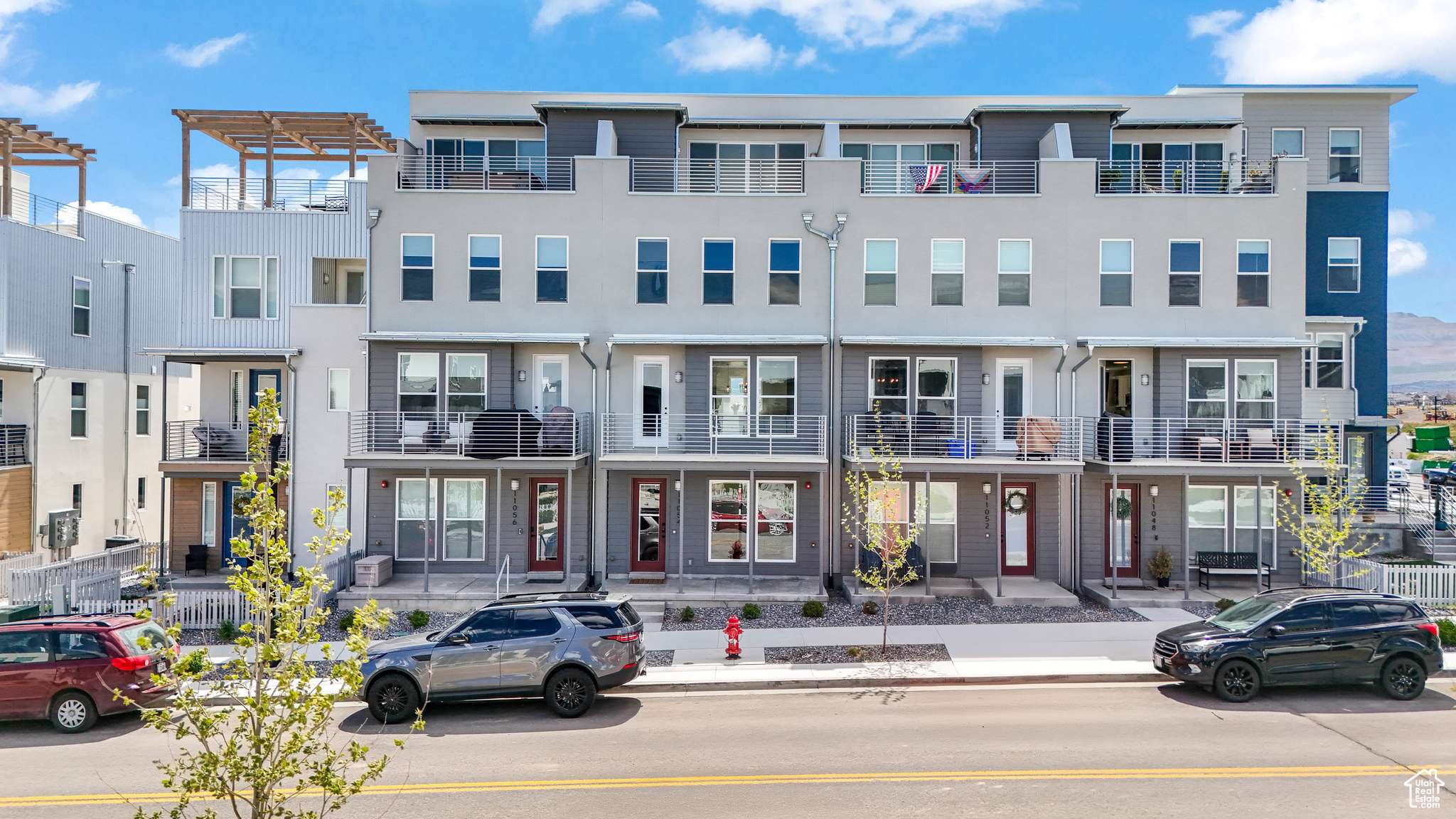 11054 S LAKE RUN RD, South Jordan, UT 84009