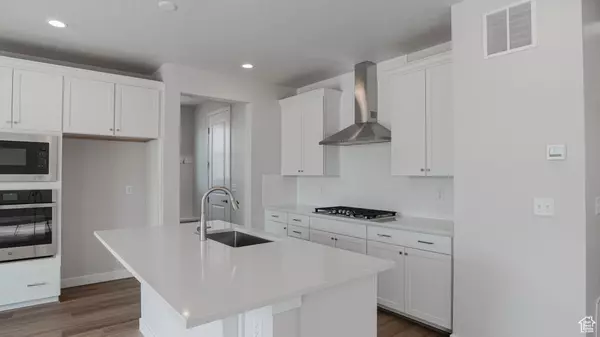 Eagle Mountain, UT 84005,1126 E COACHLINE WAY #415