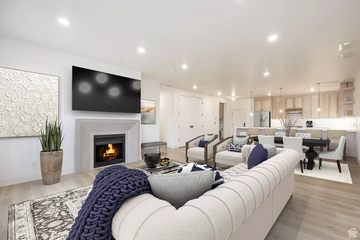 Holladay, UT 84117,2250 E MURRAY HOLLADAY RD #205