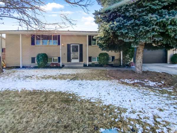 2275 W LEDGEWOOD DR, Taylorsville, UT 84129