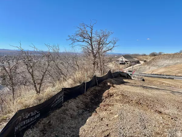 Fruit Heights, UT 84037,1616 E TERRACE DR N #26-R