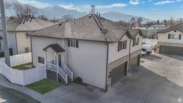 922 E GRAPE IVY WAY S, Millcreek, UT 84106