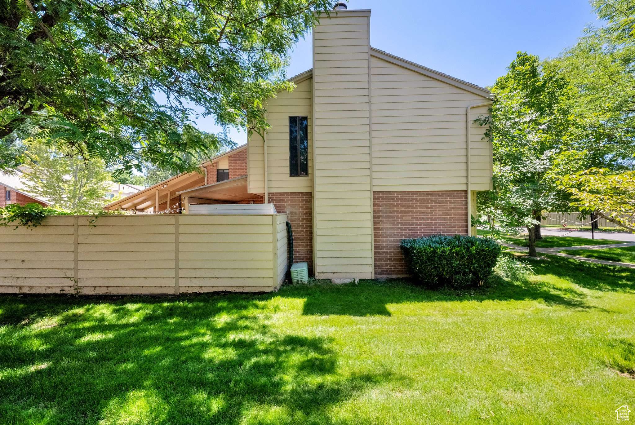 Provo, UT 84604,3240 SHADOWBROOK DR