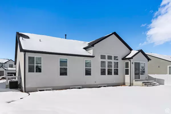 Tremonton, UT 84337,882 E 120 N #26