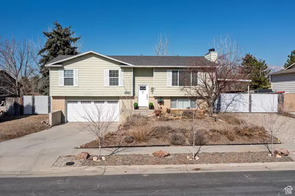 1423 E LEXINGTON DR S, Sandy, UT 84092