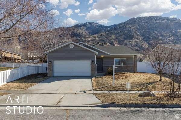 1412 N BLACK MOUNTAIN DR E, Ogden, UT 84404