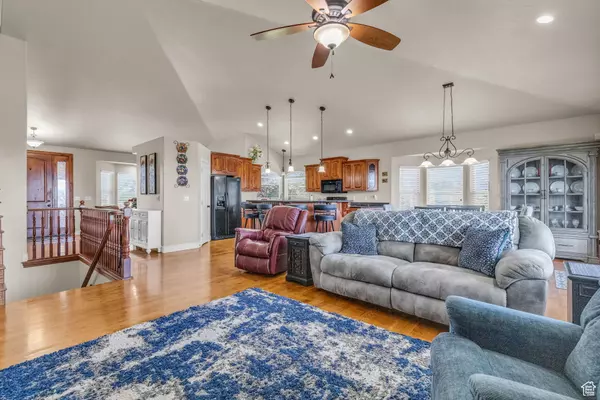 Bluffdale, UT 84065,990 W ADAMS CIR