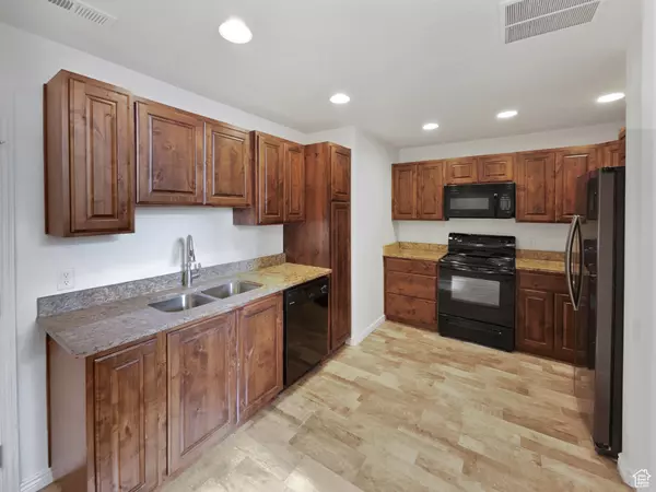 Spanish Fork, UT 84660,307 W PARK VIEW LN