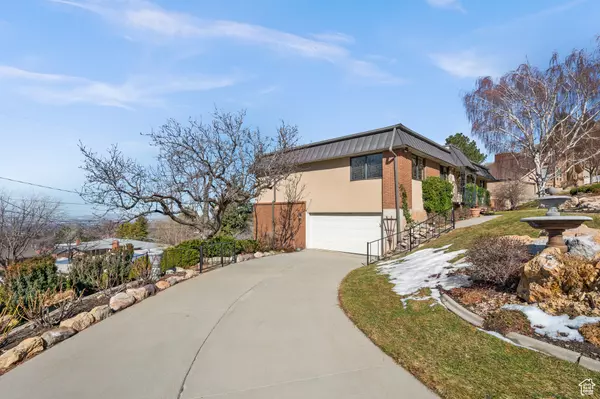 Salt Lake City, UT 84109,3604 S CRESTWOOD DR