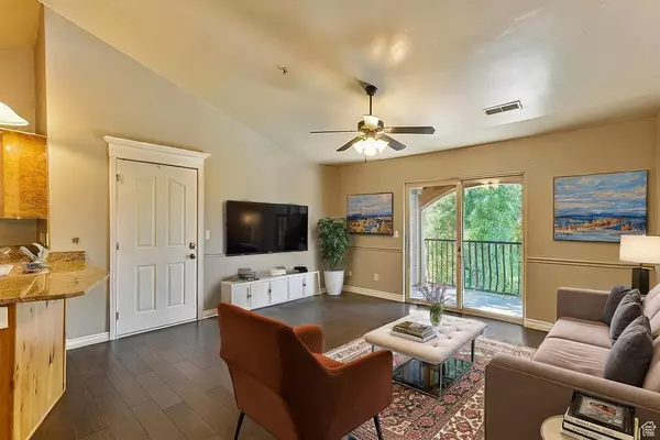 Pleasant Grove, UT 84062,581 S 2220 W #301
