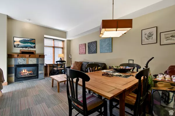 Park City, UT 84098,3720 SUNDIAL CT #C204