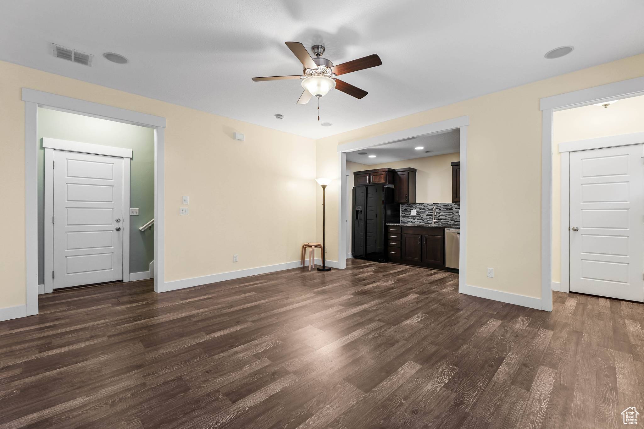 Midvale, UT 84047,863 W CHIVA CT
