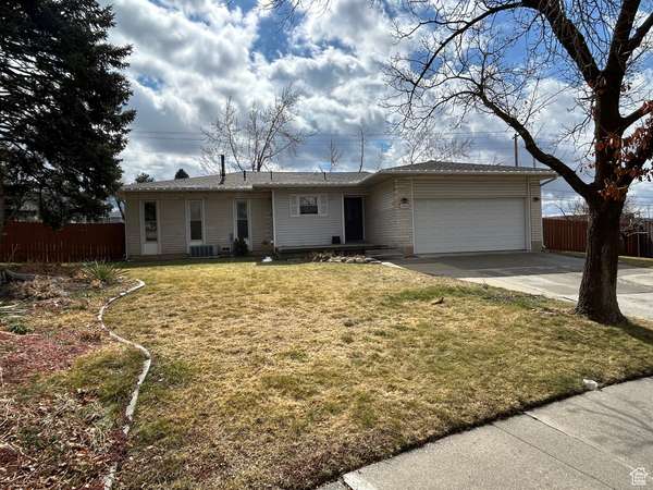 3086 E SILVER LAKE DR, Salt Lake City, UT 84121