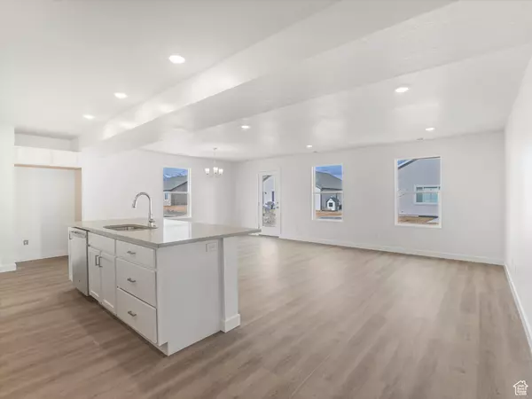 Eagle Mountain, UT 84005,2412 E WOODBURY LN #552