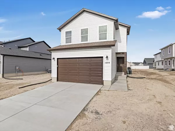 Eagle Mountain, UT 84005,1604 E PHEASANT RD #208