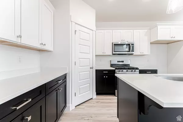 Mapleton, UT 84664,658 W 4500 S #320