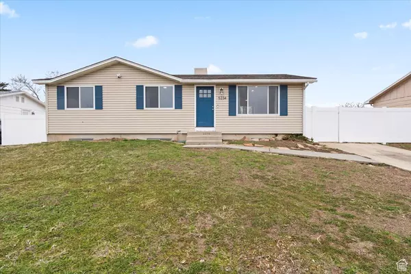 5234 S KINSMEN CIR S, Kearns, UT 84118