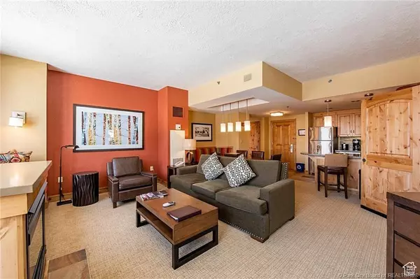 Park City, UT 84098,3855 GRAND SUMMIT DR #214 Q3