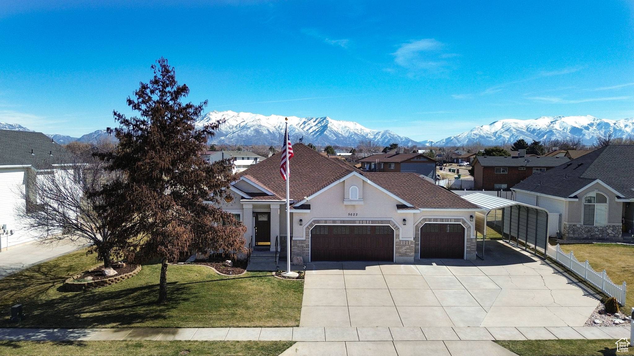 Roy, UT 84067,5622 S 4075 W