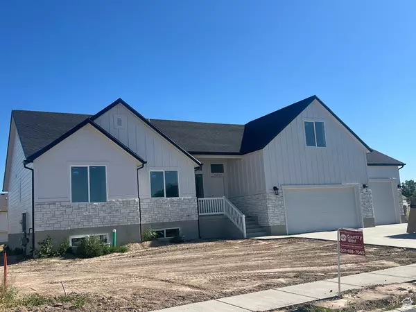 4652 W 25 N #415, West Point, UT 84015