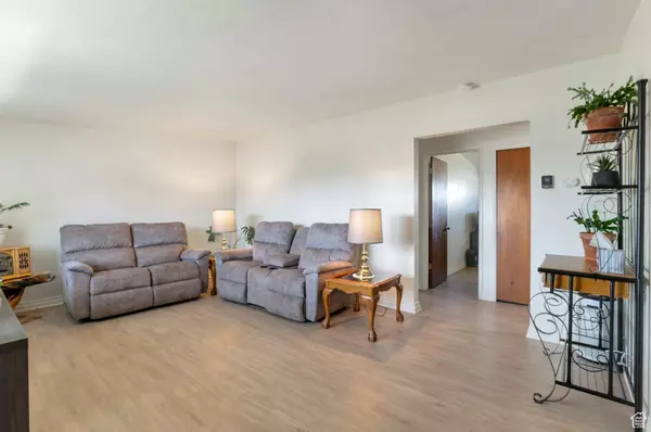 Ogden, UT 84404,488 E 1100 N