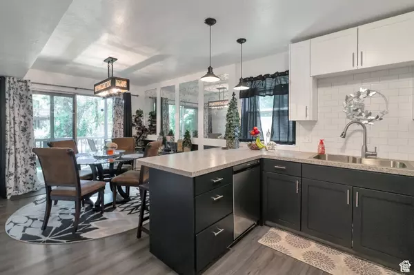 Ogden, UT 84404,1333 S LORL LN E #6