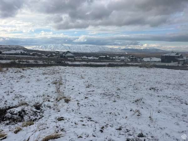 350 E MEADOW LARK LN #9, Elk Ridge, UT 84651