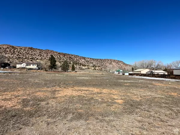 Manila, UT 84046,36 N 3RD W