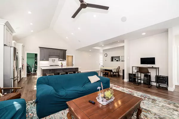 Logan, UT 84341,1959 E DEER CREST CIRCLE N
