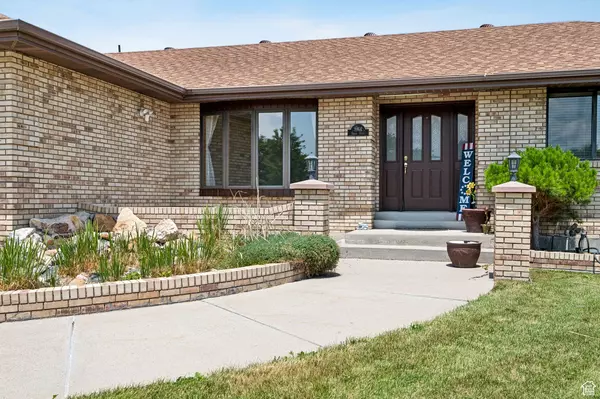 South Jordan, UT 84009,3902 W ANGUS DR