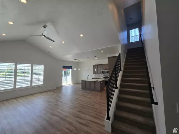 South Jordan, UT 84095,10717 S HAVEN VISTA DR