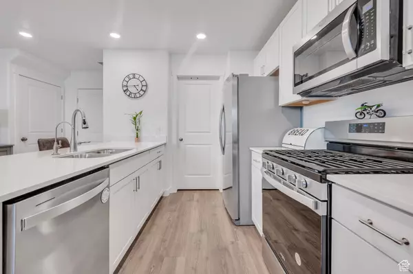 Saratoga Springs, UT 84045,388 N REGATTA LN