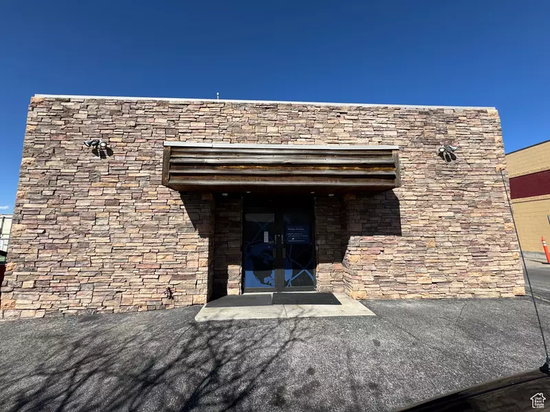 480 W CENTURY DR, Murray, UT 84123